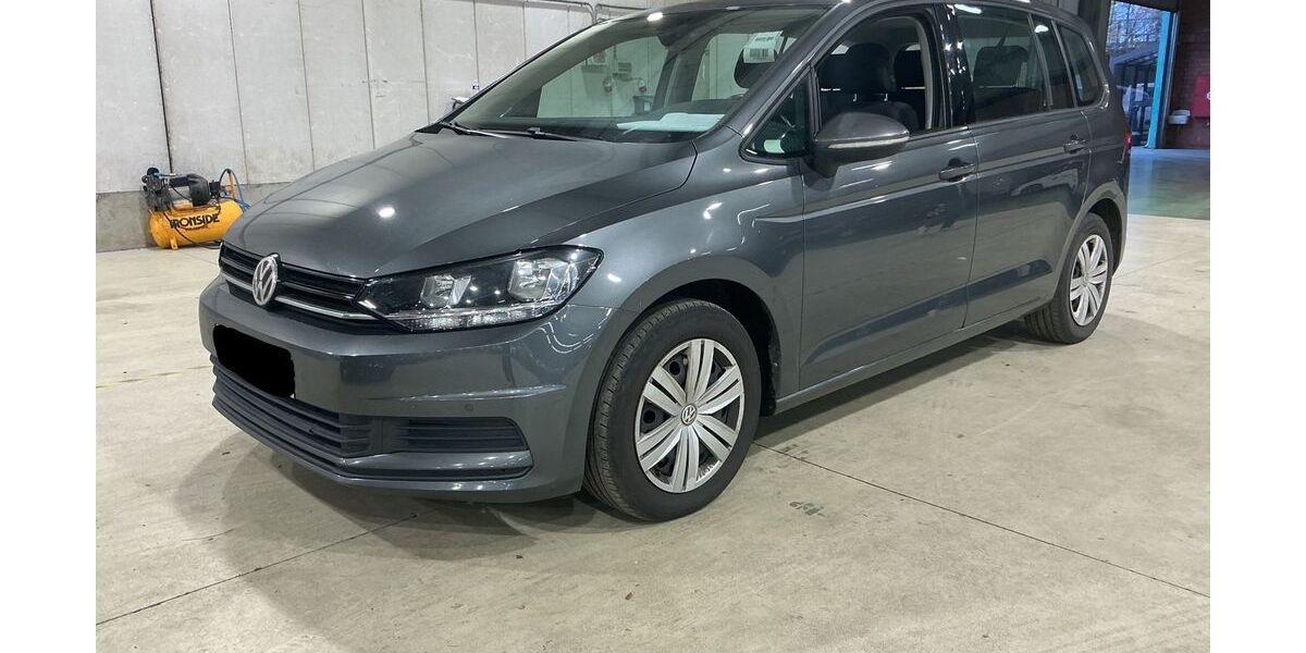 VW Touran 182.000 km 12.678 &euro; Kelkheim 65779