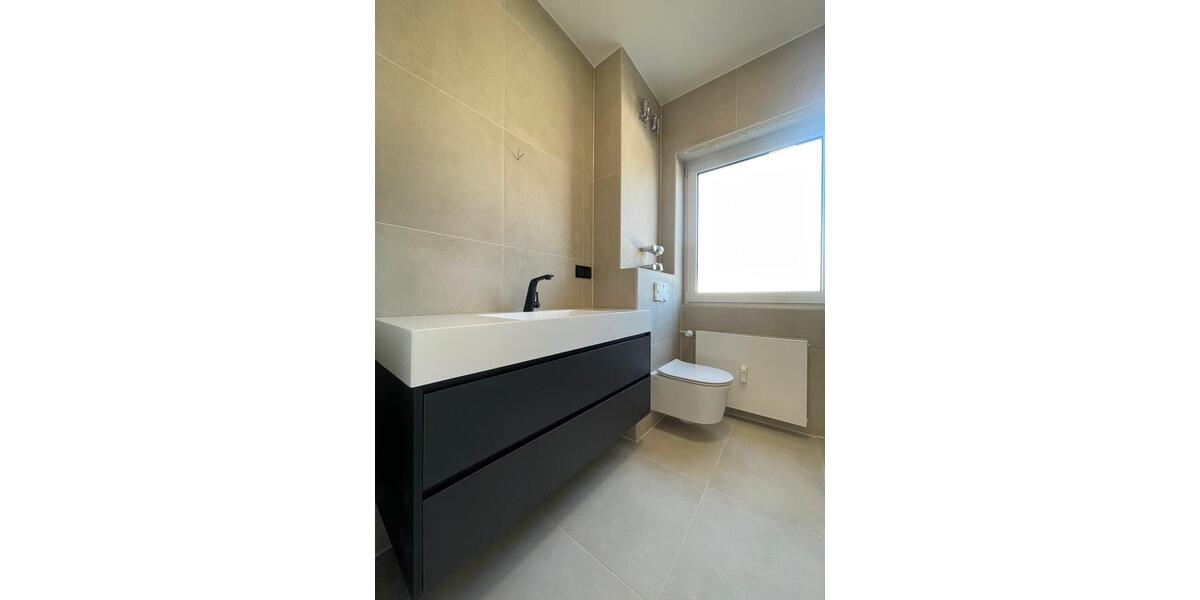 Etagenwohnung Wiesbaden Südost - 3 Zimmer, 86 m&sup2;, 1.490&euro; | Angebot:25088074