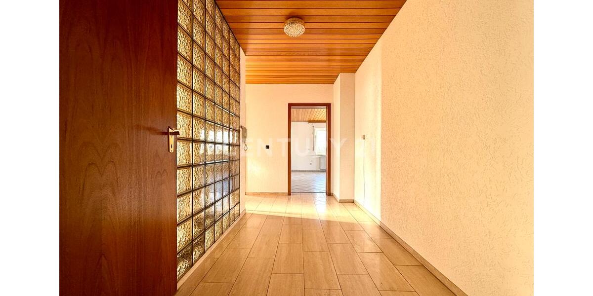 Erdgeschoßwohnung Groß-Gerau Gerau - 4 Zimmer, 121 m&sup2;, 1.400&euro; | Angebot:24571944