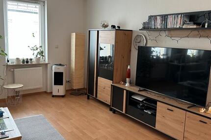 Wohnung Wiesbaden Schierstein - 2 Zimmer, 90 m&sup2;, 1.350&euro; | Angebot:25607094