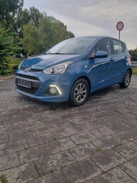 i10