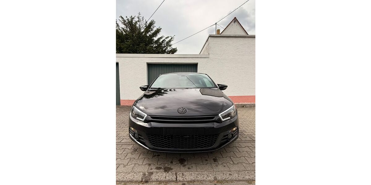 VW Scirocco 149.811 km 8.000 &euro; Wiesbaden 65205