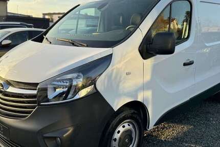 Opel Vivaro 125.100 km 10.900 € Rüsselsheim am Main 65428