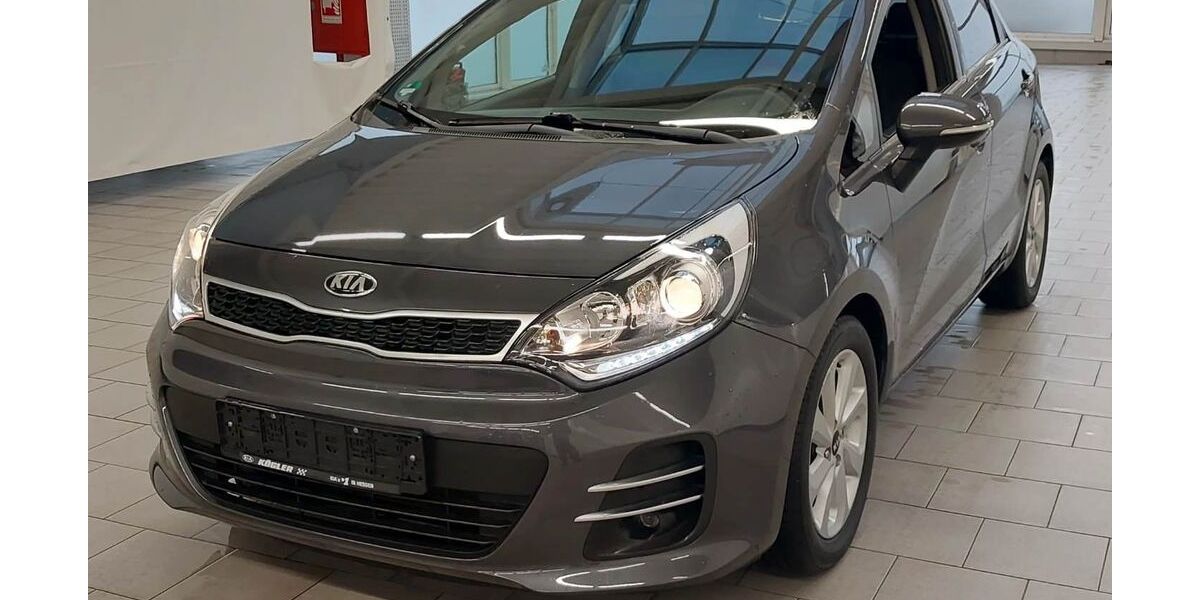 Kia Rio 121.000 km 7.100 &euro; Taunusstein 65232