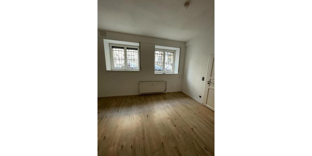 Etagenwohnung Wiesbaden Biebrich - 2 Zimmer, 59 m&sup2;, 1.150&euro; | Angebot:25367154