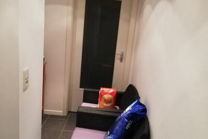 Drei Zimmer Küche Bad Dusche zu Vermieten 3 zimmer