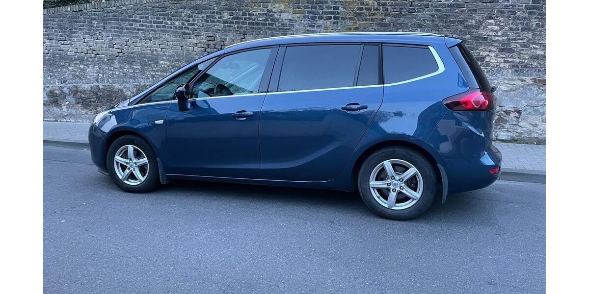 Opel Zafira Tourer 162.000 km 8.900 &euro; Wiesbaden 65203