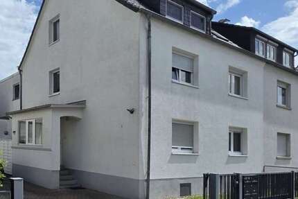 Haus Hattersheim - 11 Zimmer, 300 m&sup2;, 965.000&euro; | Angebot:26947311