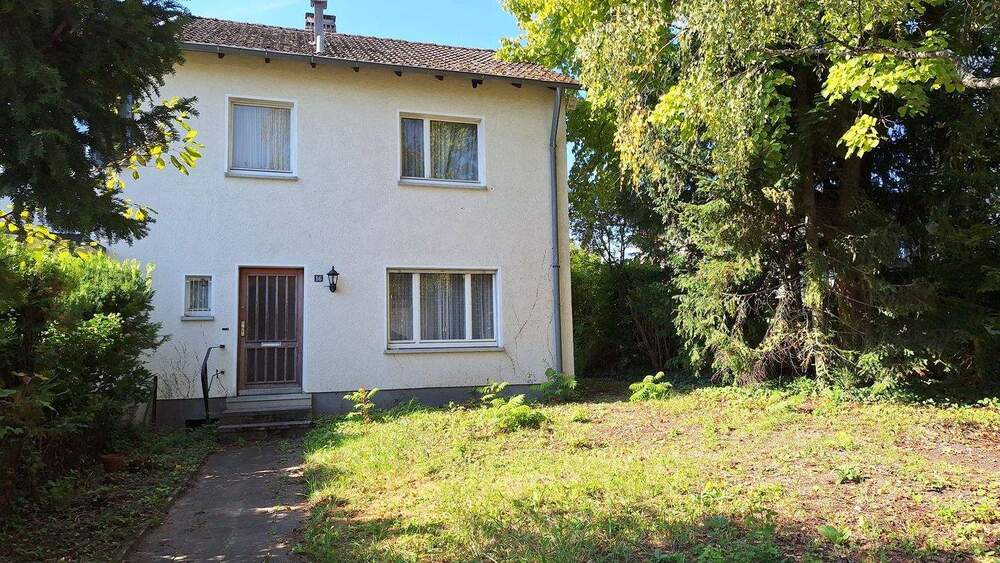 Doppelhaushälfte in bevorzugter Wiesbadener Lage 4 zimmer