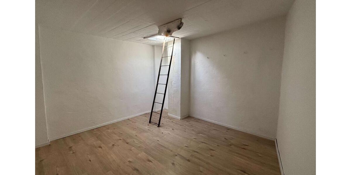 Sofort verfügbare Lagerfläche 113 m² – zentral in Mainz-Kastel zimmer