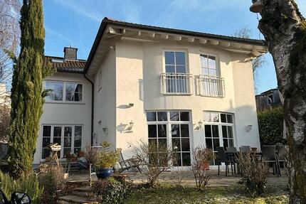 Stadtvilla in grüner Hanglage Wiesbaden City Ost. - von privat 8.5 zimmer