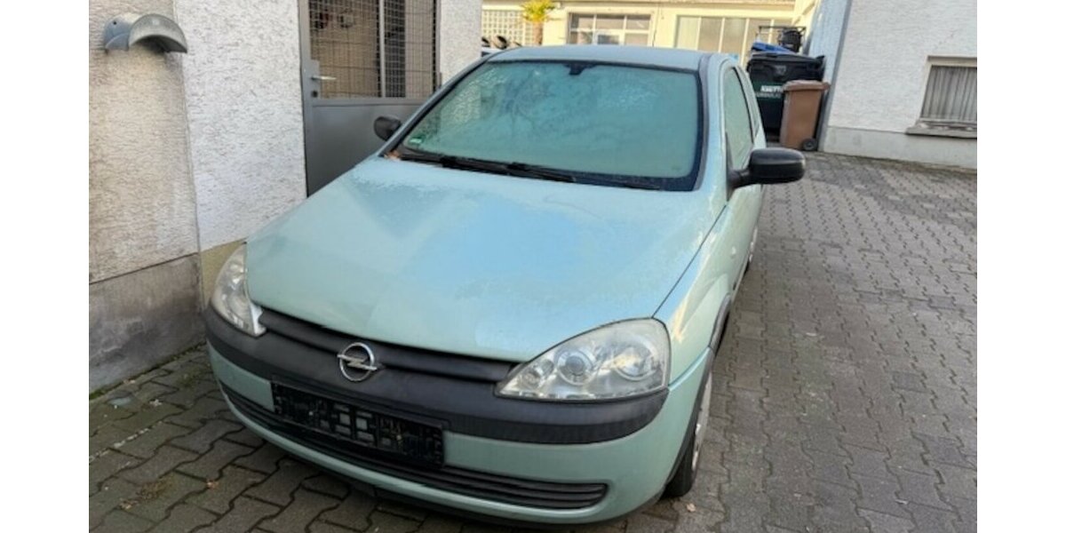 Opel Corsa Basis 137.681 km 445 &euro; Schwalbach/Taunus 65824