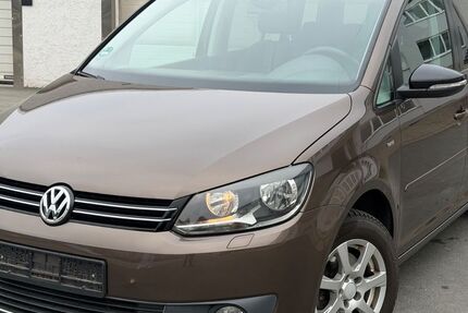 VW Touran 172.600 km 9.900 &euro; Kelkheim 65779
