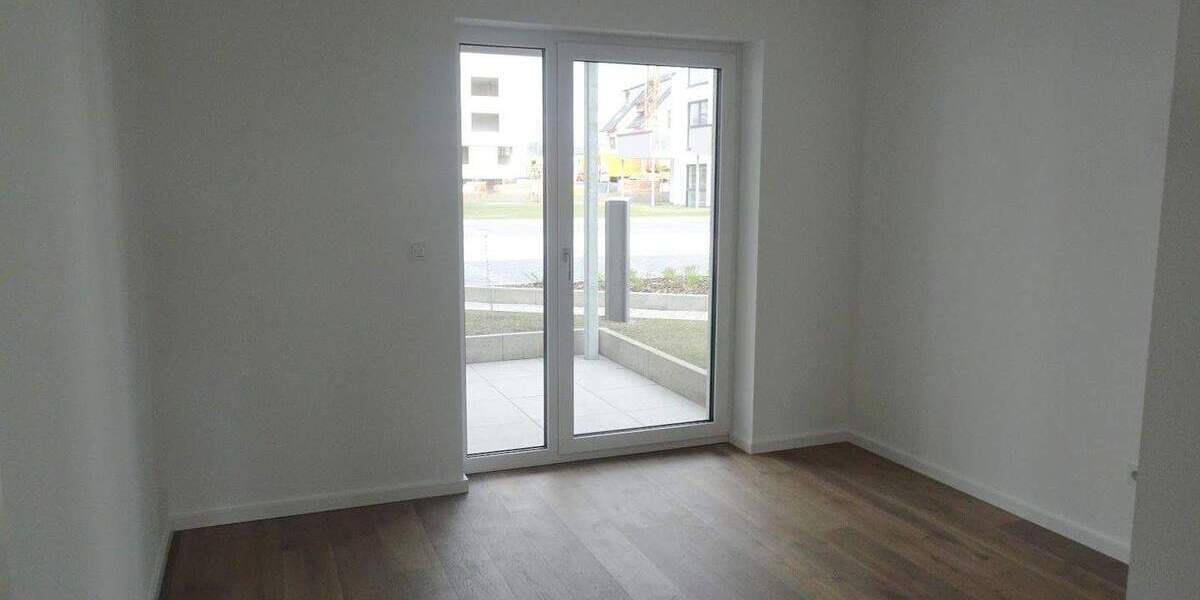 Terrassen-Wohnung im NEUBAU: 3 Zimmer + Einbauküche + Tageslichtbad + Gäste-WC + TG-Platz 3 zimmer