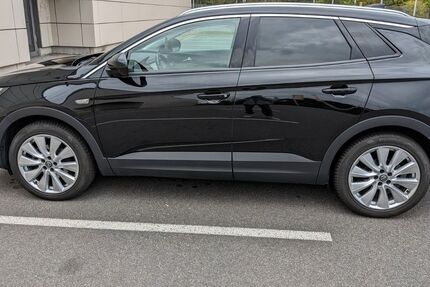 Opel Grandland (X) 107.000 km 16.400 &euro; Rüsselsheim 65428