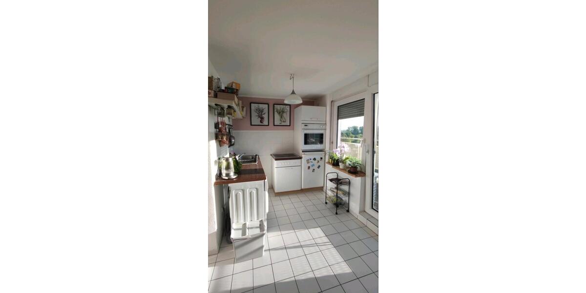 WG Zimmer mit großem Balkon und 2 Bäder 1 zimmer