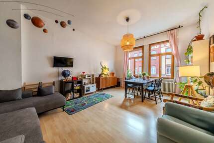 Wohnung zum Kaufen in Wiesbaden Biebrich 275.000 € 83 m² 3 zimmer