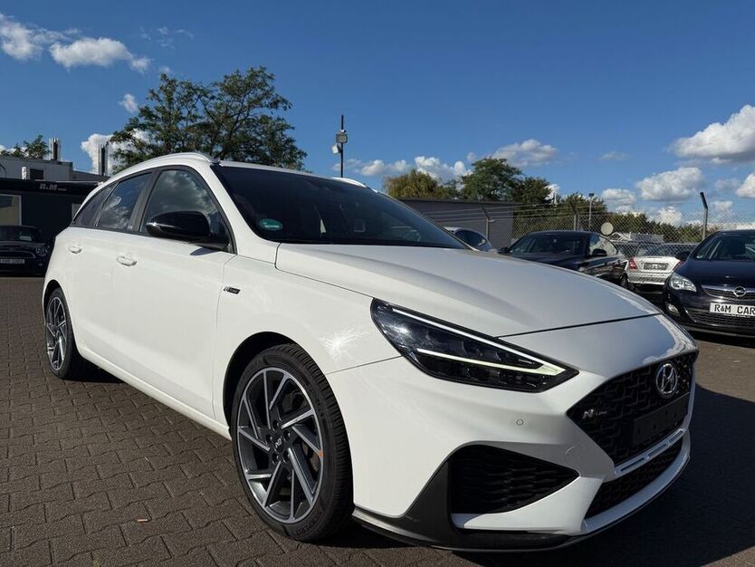 i30