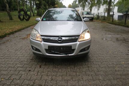 Opel Astra 203.000 km 1.400 € Schlangenbad 65388
