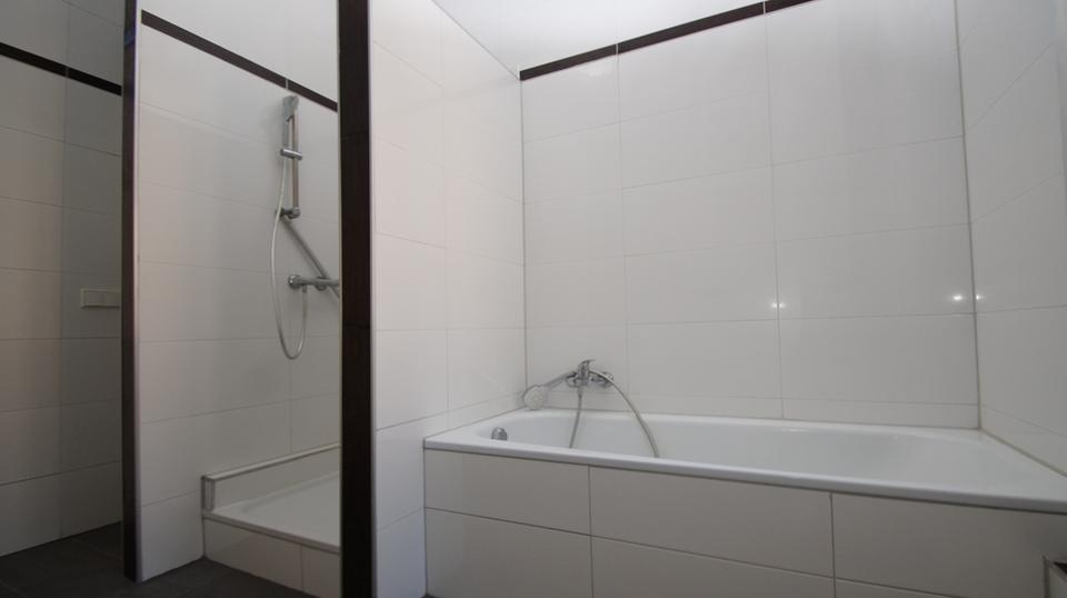 Etagenwohnung Wiesbaden Südost - 4 Zimmer, 107 m&sup2;, 1.600&euro; | Angebot:26636430