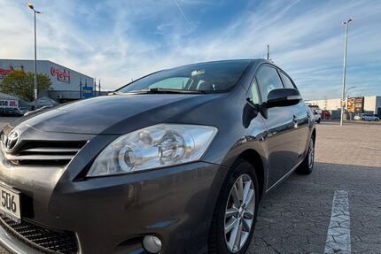 Toyota Auris 143.500 km 6.500 &euro; Ingelheim 55218