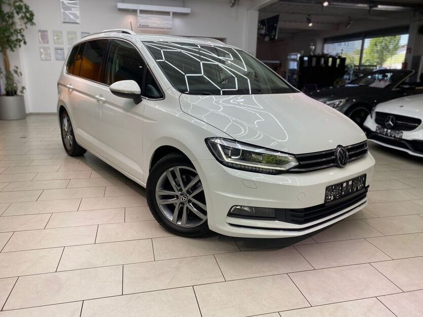VW Touran 139.063 km 19.200 € Neu-Isenburg 63263