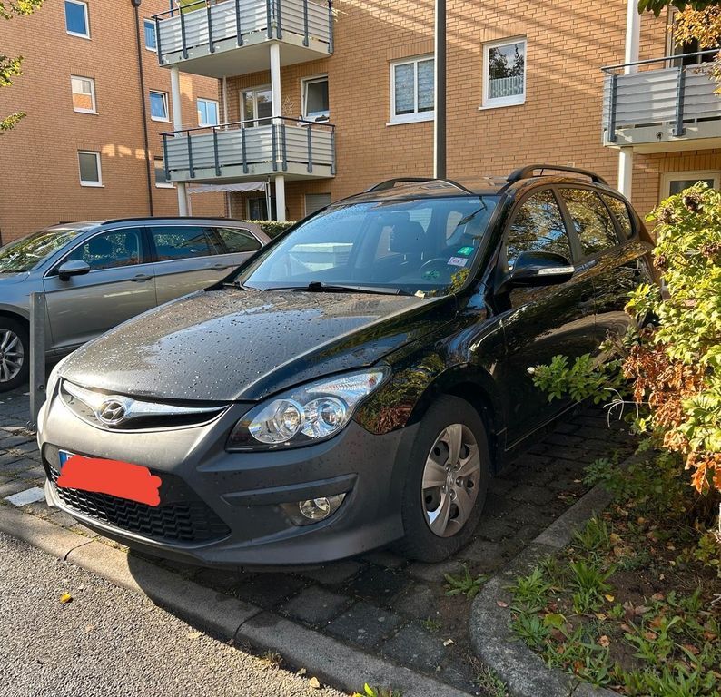 Hyundai i30 140.920 km 3.500 € Frankfurt am Maim 60433