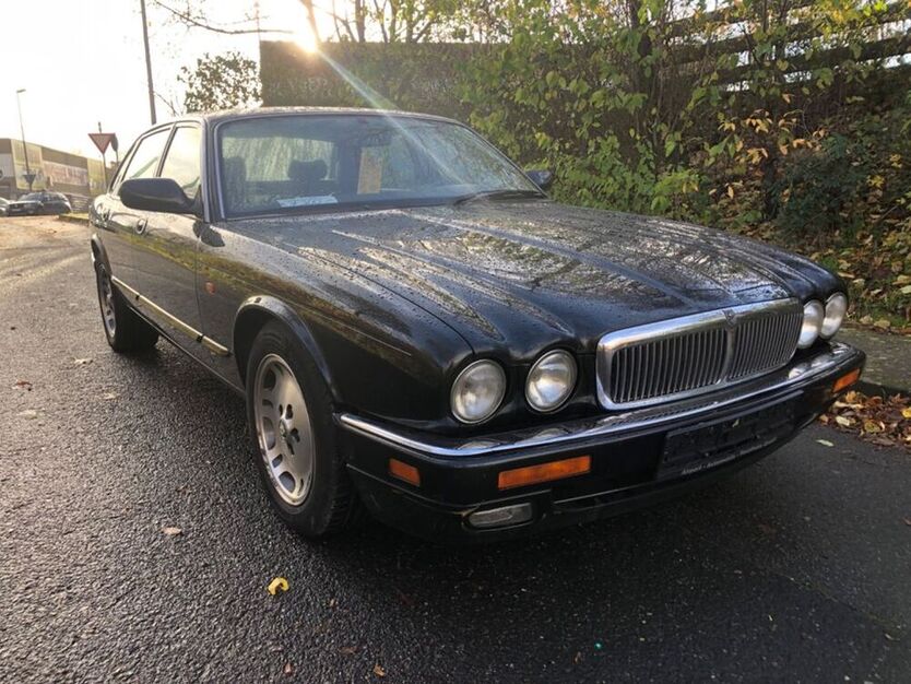 XJ