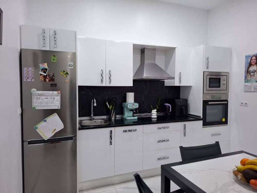 Haus zum Kaufen in La Línea de la Concepción 205.000 € 75 m²