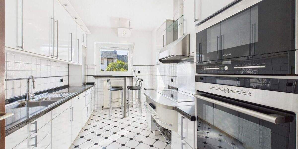 Freistehender Familientraum mit Garage und tollem Garten zum Veredeln! 6 zimmer