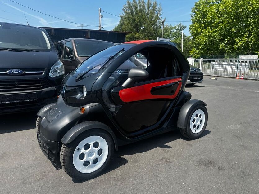 Renault Twizy 44.269 km 4.999 € Frankfurt am Main 60486