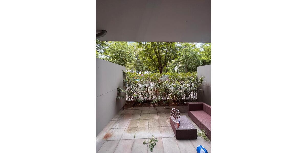Erdgeschoßwohnung Frankfurt am Main Gallus - 2 Zimmer, 67 m&sup2;, 1.250&euro; | Angebot:26550182