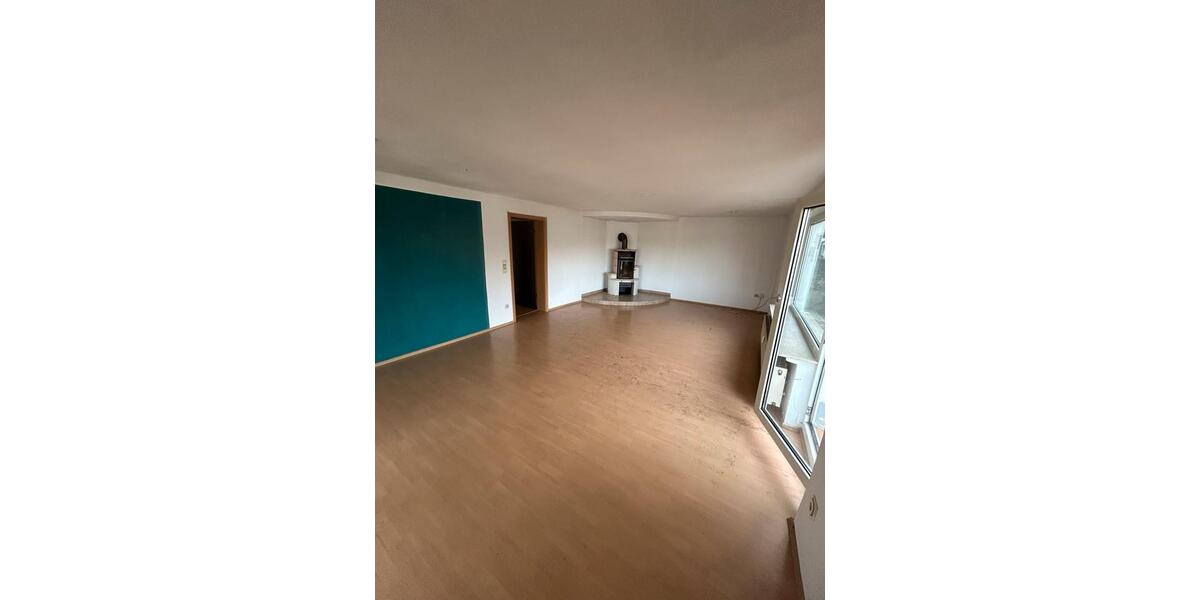Etagenwohnung Bad Schwalbach - 3 Zimmer, 110 m&sup2;, 1.100&euro; | Angebot:25395520