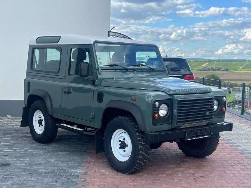 Land Rover Defender 131.000 km 39.900 € Saulheim 55291