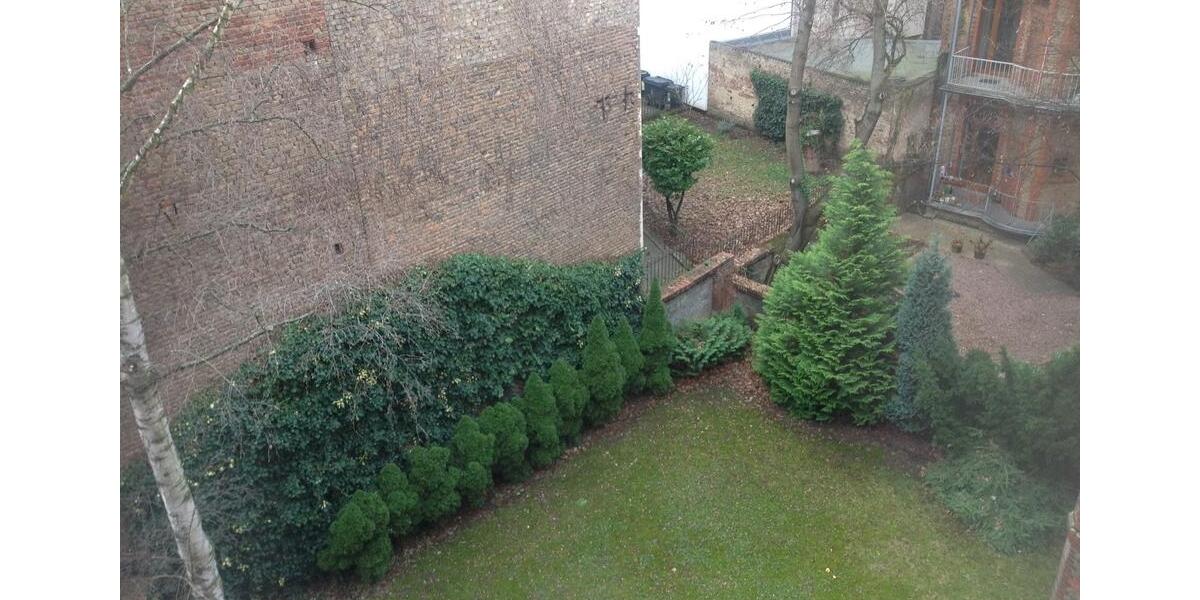 Etagenwohnung Wiesbaden Biebrich - 4 Zimmer, 125 m&sup2;, 1.800&euro; | Angebot:25711714