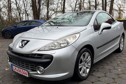 Peugeot 207 220.000 km 1.999 € Selters 65618
