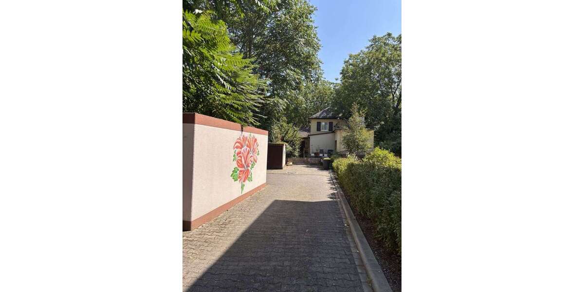 Einfamilienhaus Wiesbaden Biebrich - 9 Zimmer, 205 m&sup2;, 900.000&euro; | Angebot:27236248