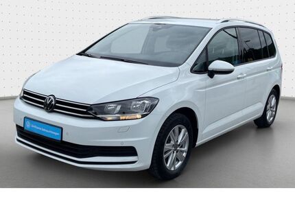 VW Touran 25.436 km 30.990 € Bad Camberg 65520