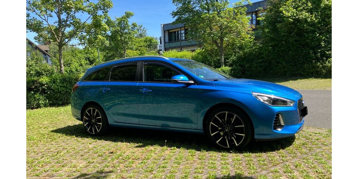 Hyundai i30 82.000 km 14.700 &euro; Taunusstein 65232