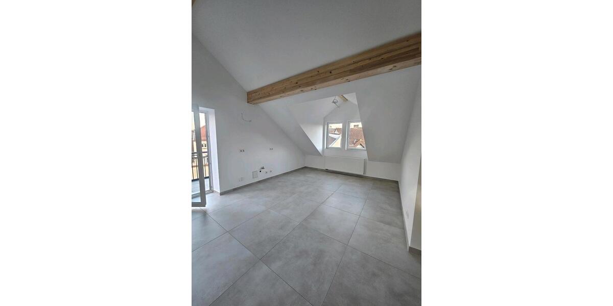 Dachgeschoßwohnung Bad Soden am Taunus - 3 Zimmer, 75 m&sup2;, 1.600&euro; | Angebot:26422087