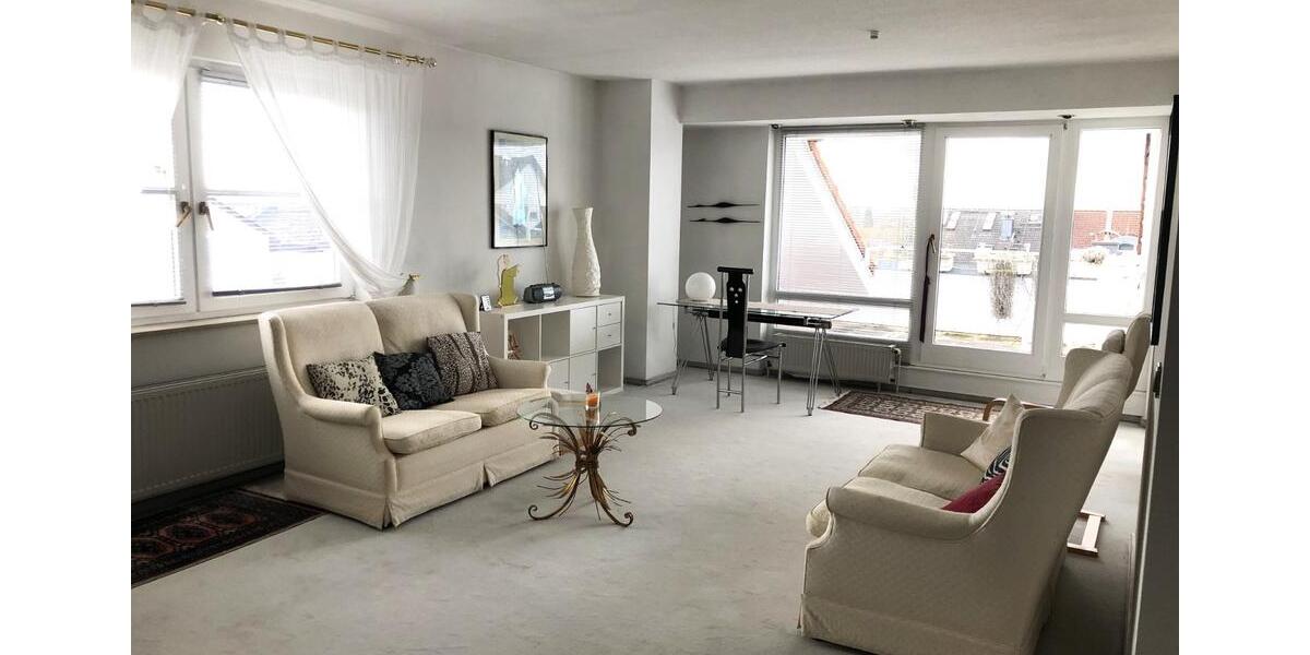 Dachgeschoßwohnung Eschborn - 2 Zimmer, 57 m&sup2;, 900&euro; | Angebot:25839091