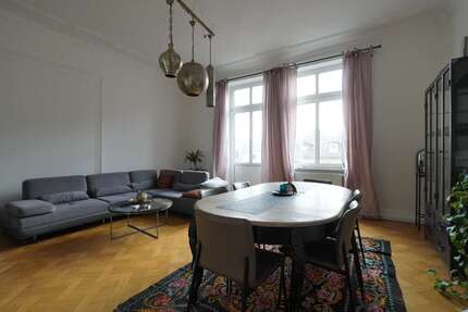 Wohnung Wiesbaden Südost - 6 Zimmer, 225 m&sup2;, 2.350&euro; | Angebot:26394078