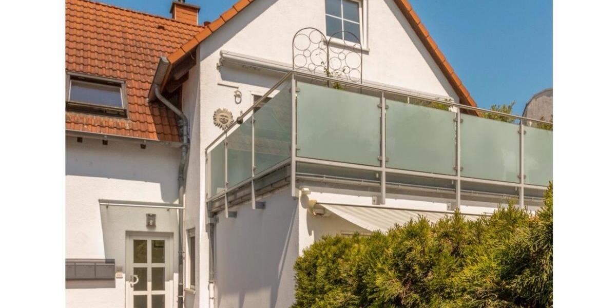Dachgeschoßwohnung Wiesbaden Mainz-Amöneburg - 1 Zimmer, 30 m&sup2;, 600&euro; | Angebot:26236787