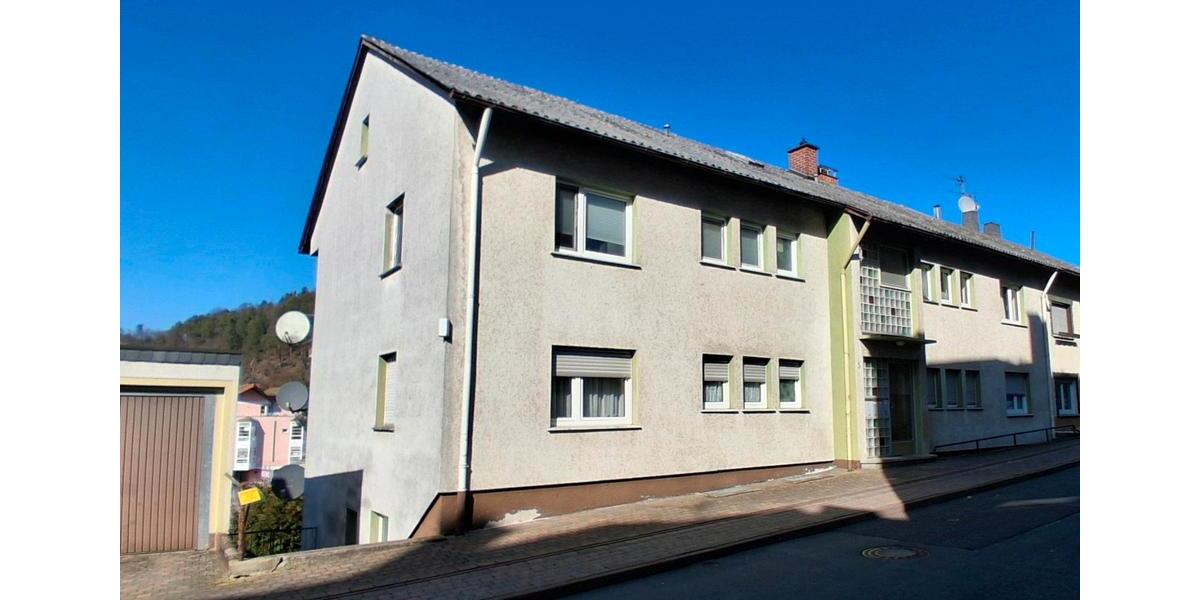 Etagenwohnung Wiesbaden Biebrich - 3 Zimmer, 76 m&sup2;, 199.000&euro; | Angebot:25838451