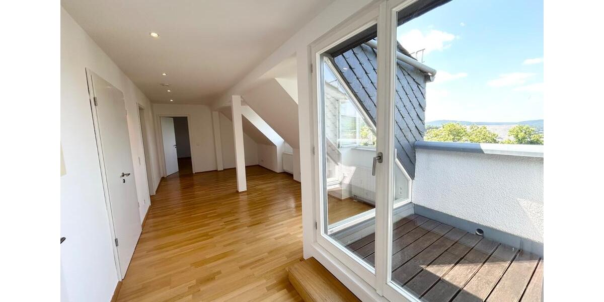 Dachgeschoßwohnung Königstein im Taunus - 3 Zimmer, 85 m&sup2;, 399.000&euro; | Angebot:27166899