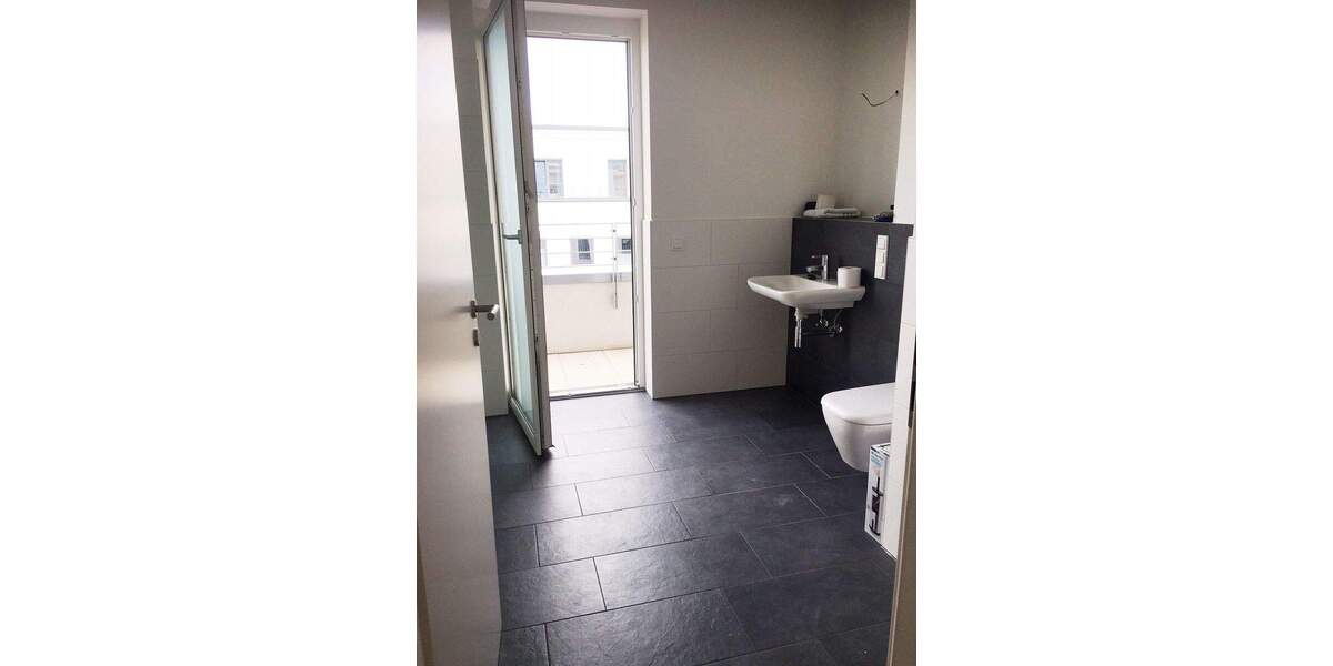 Etagenwohnung Frankfurt am Main Gallus - 2 Zimmer, 90 m&sup2;, 760.000&euro; | Angebot:24807336