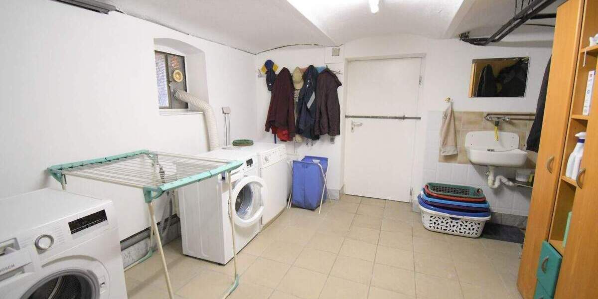 Mehrfamilienhaus, Wohnhaus Wiesbaden Breckenheim - 7 Zimmer, 980.000&euro; | Angebot:26205161