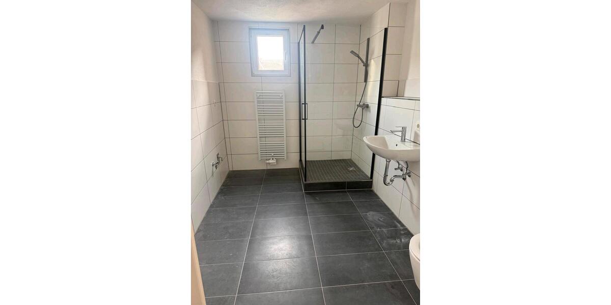 Etagenwohnung Ingelheim am Rhein - 3 Zimmer, 93 m&sup2;, 1.400&euro; | Angebot:25261110