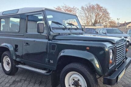 Land Rover Defender 281.000 km 22.900 &euro; Mainz-Kostheim 55246