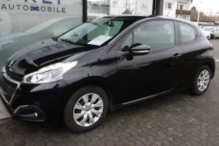 Peugeot 208 81.000 km 6.360 &euro; Gustavsburg 65462